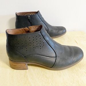 Dansko Black Leather Eyelet Liberty Ankle Booties